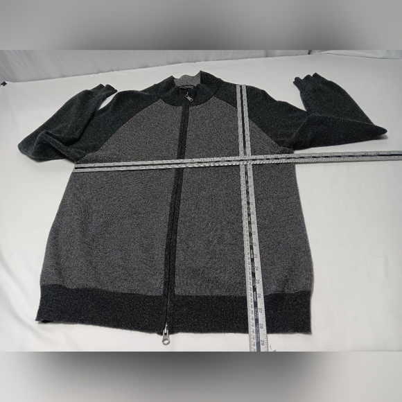Men's Declan Cartwright 2ply Cashmere two way full zip sweater. Size L - Picture 3 of 7